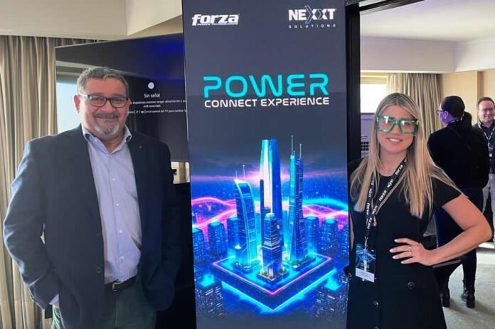 Guido_Mondaca_y_Marianela_Suco_de_Forza_y_Nexxt_Infraestructura